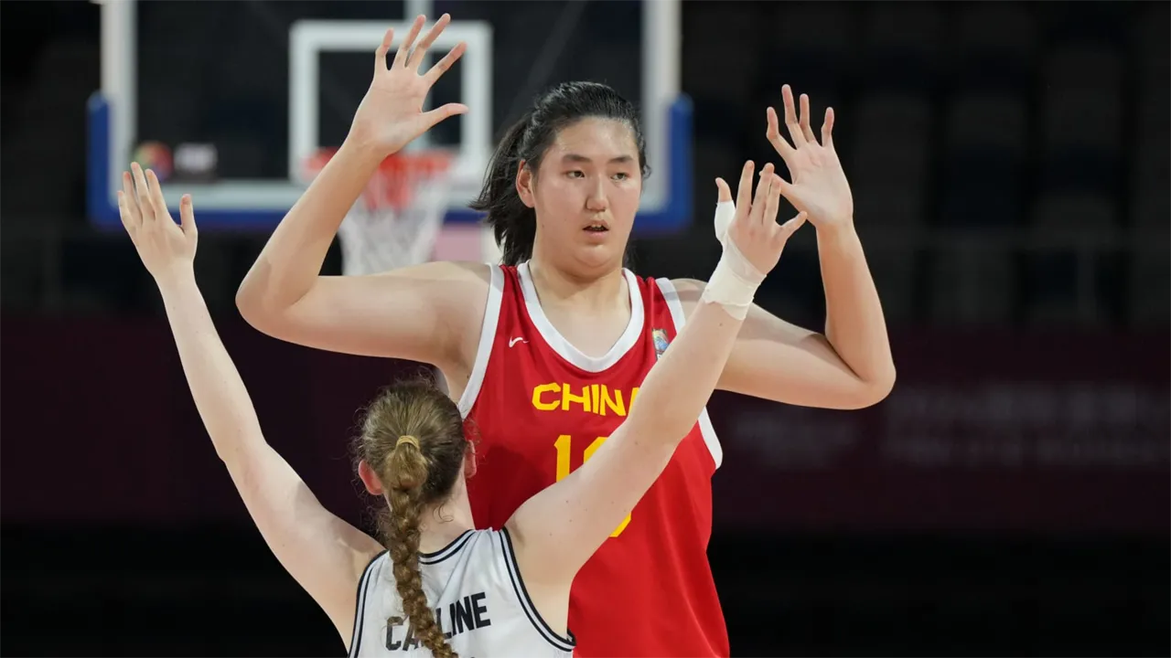 Zhang Ziyu Menjadi Raksasa Baru di Piala Asia Wanita FIBA ​​U-18 2024