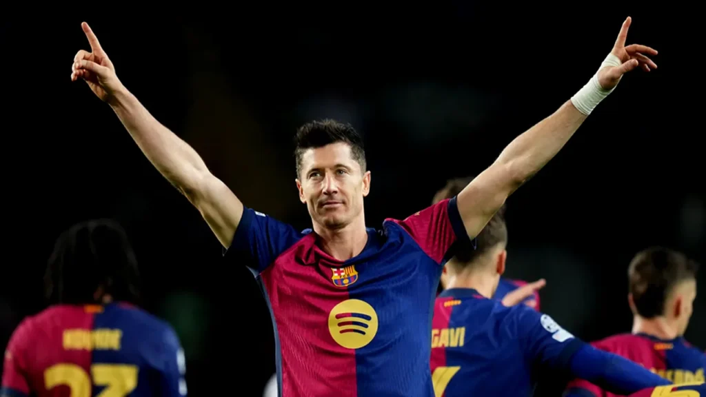 Robert Lewandowski Masuk Daftar Elit Pencetak Gol di Liga Champions